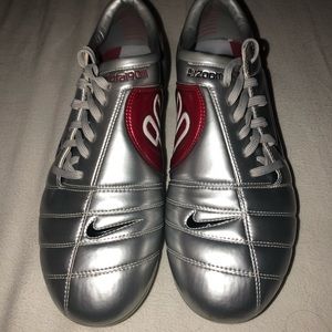 Nike Air Zoom Total 90 III Soccer Cleats